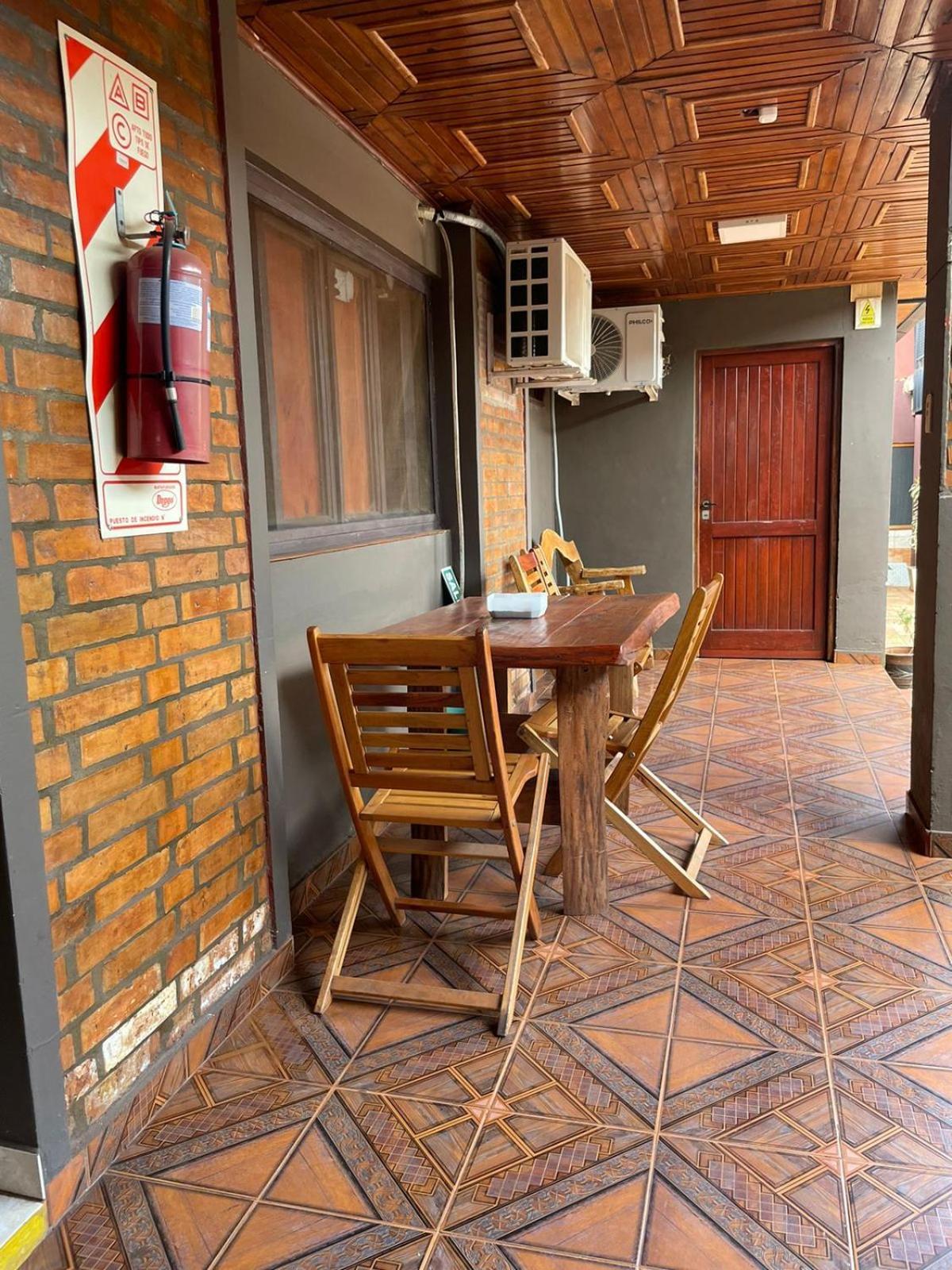 Residencial Arcoiris Hotel Puerto Iguazú Kültér fotó