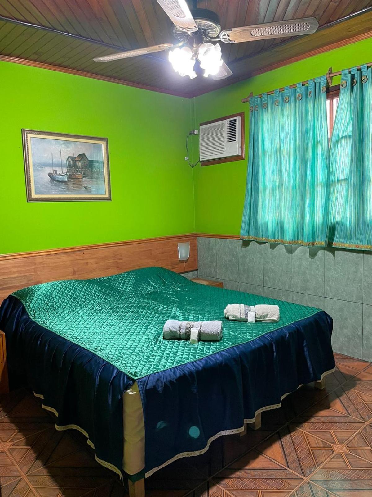 Residencial Arcoiris Hotel Puerto Iguazú Kültér fotó
